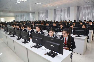云南开放大学计算机应用技术专业 数字化时代的技术桥梁